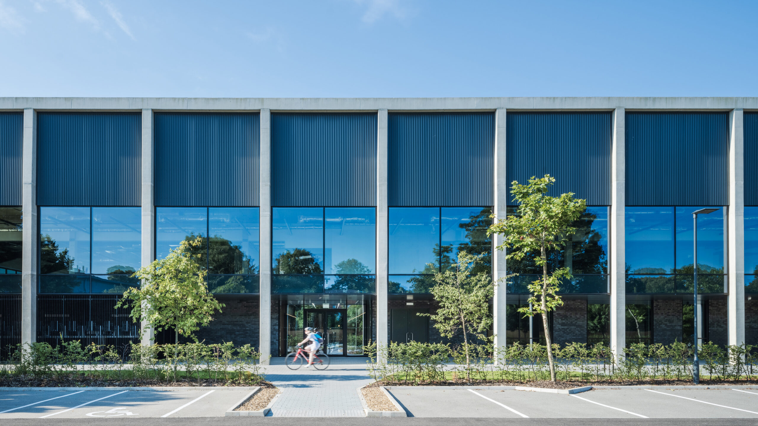 Mission Street and BGO fill up at Oxford life sciences building